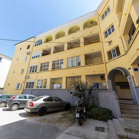 Casa Di Lejlighed *